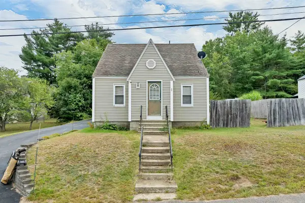 23  Montgomery Drive, Farmington, NH 03835