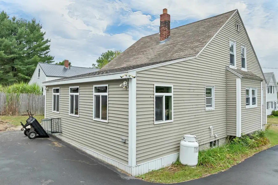 23  Montgomery Drive, Farmington, NH 03835 - #3
