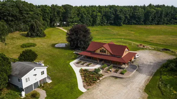 180 Drinkwater Road, Kensington, NH 03833