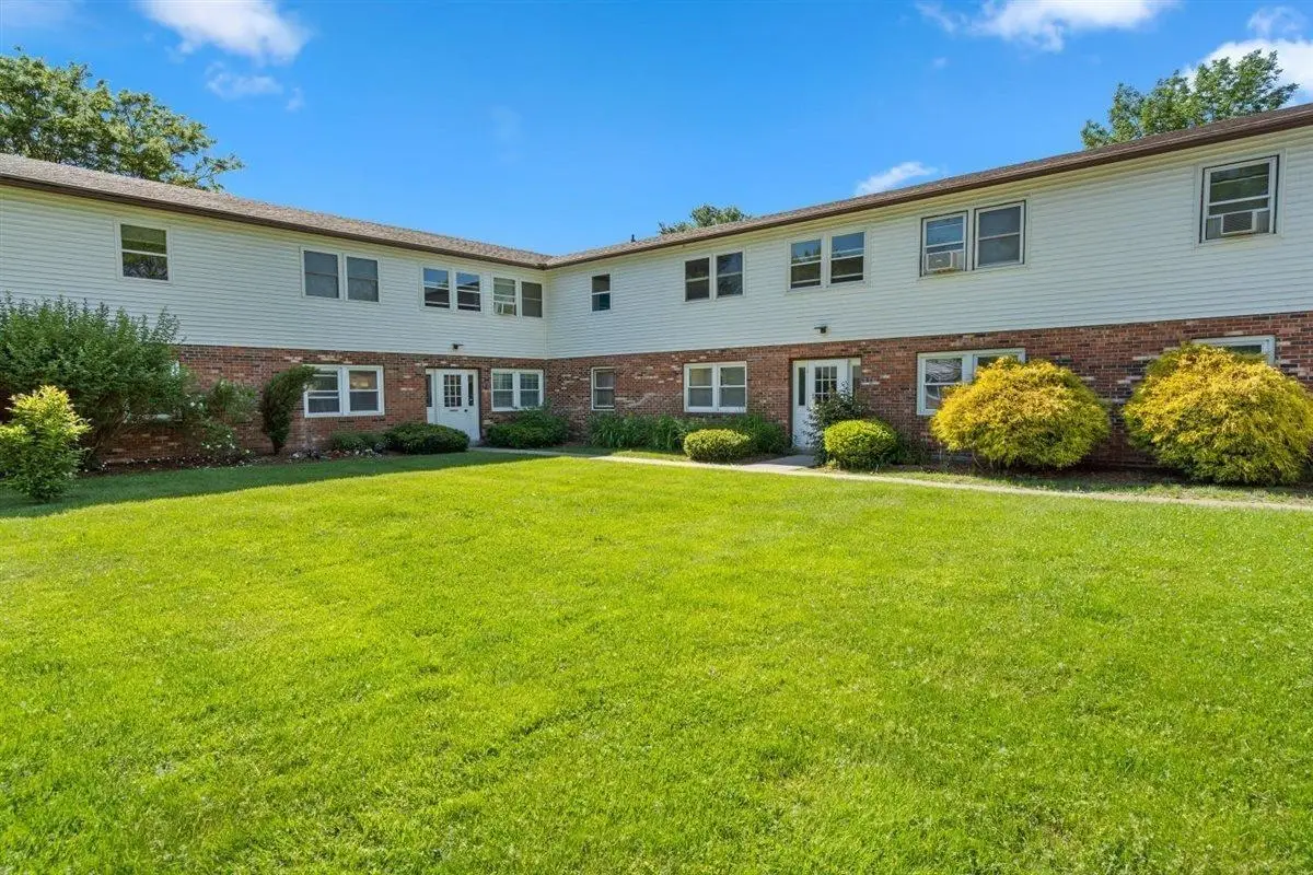 111 Sherwood Square, Essex Junction, VT 05452 - #1