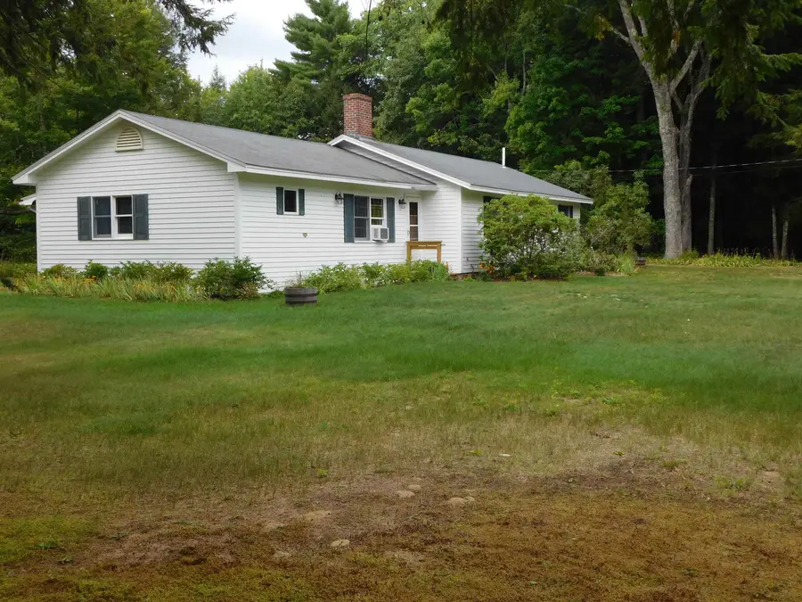 4 Palmer Drive, Brookfield, NH 03872 - #3