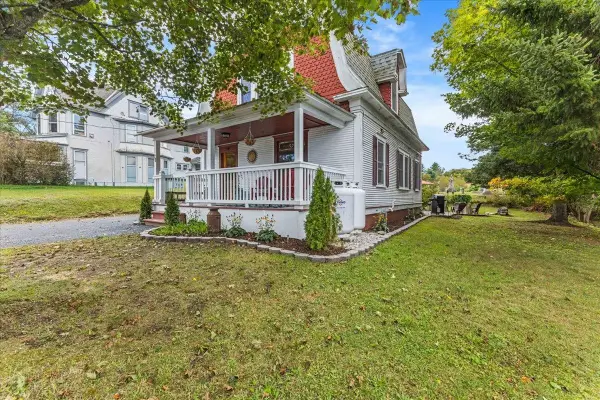 76 Upper Cherry Street, Hardwick, VT 05843