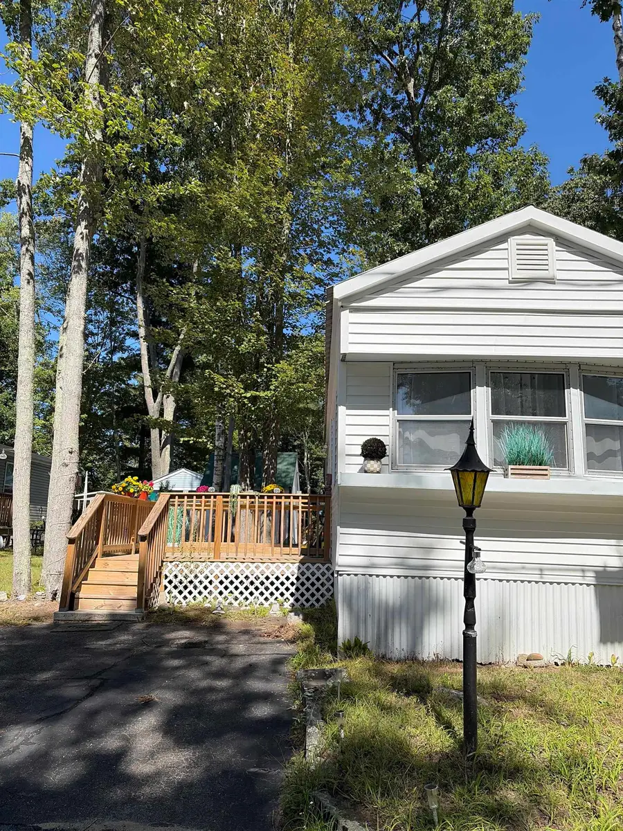 512 Canterbury Drive, Exeter, NH 03833 - #2