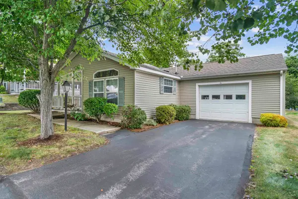17 Heritage Way, Manchester, NH 03104