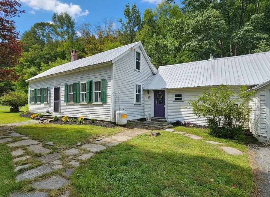 30 Back Street, Newfane, VT 05345-9523 - #2