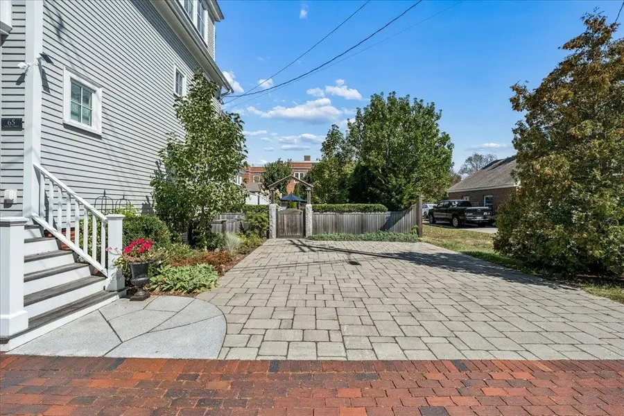 65 Rogers Street, Portsmouth, NH 03801 - #3