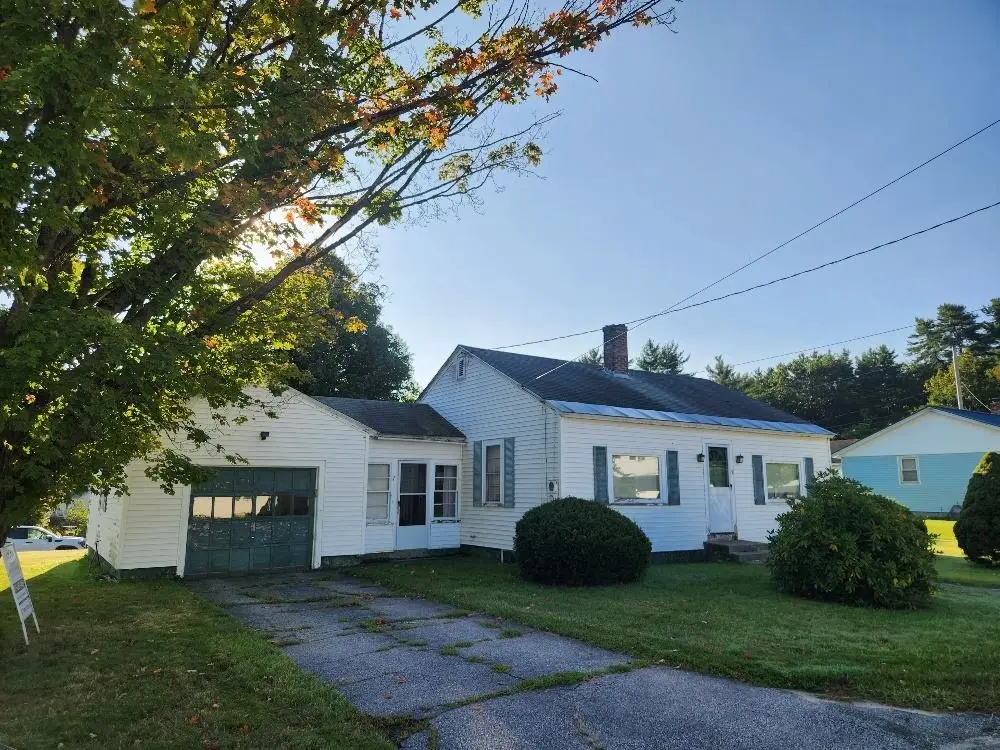 7 Congress Street, Claremont, NH 03743 - #1