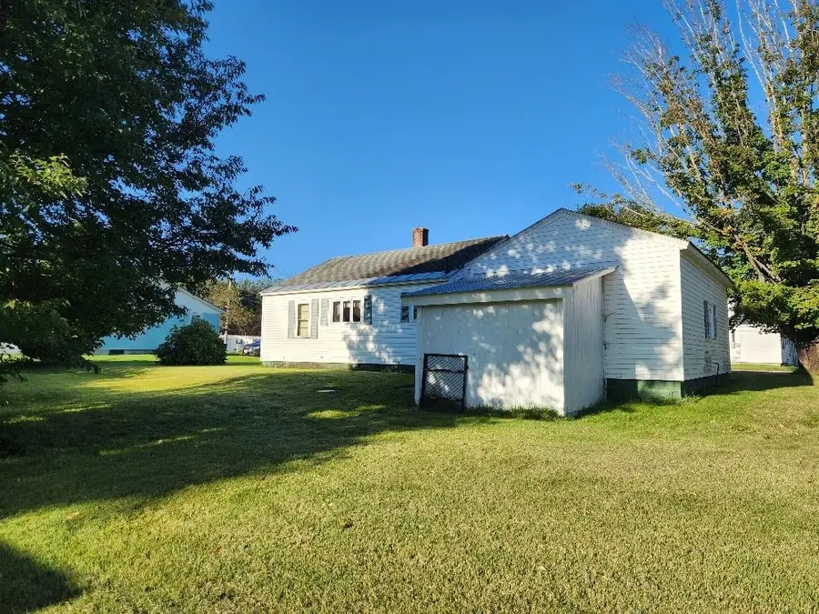 7 Congress Street, Claremont, NH 03743 - #2