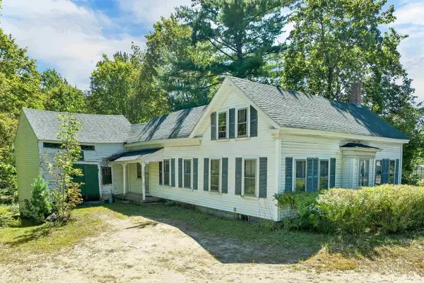 125-127 Center Street, Wolfeboro, NH 03894