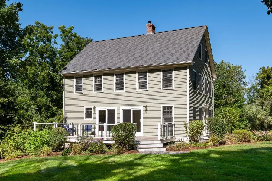 257 N Haverhill Road, Kensington, NH 03833 - #2