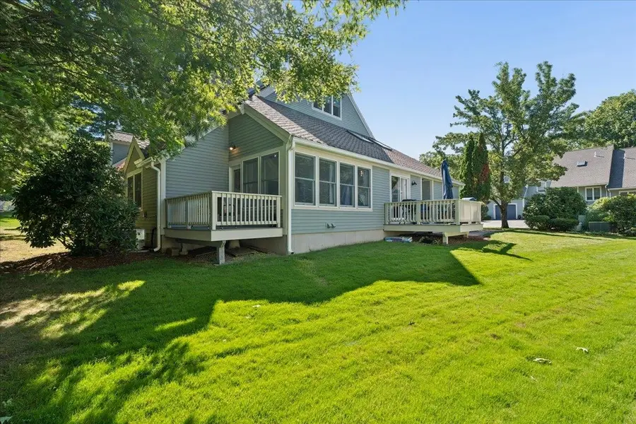 114 Hawthorne Village Road, Nashua, NH 03062 - #2