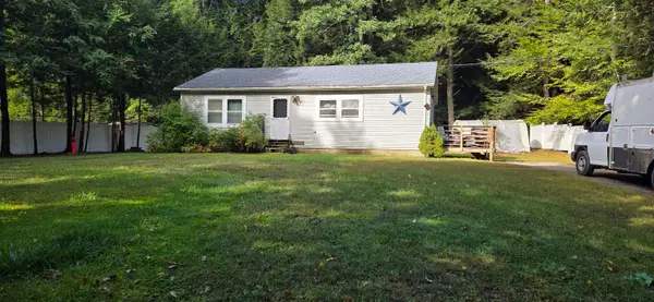 12 Lincoln Lane, Barnstead, NH 03218