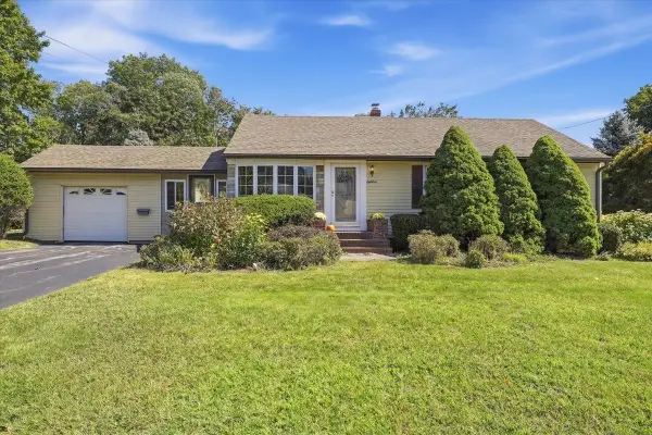 18 Crescent Avenue, Dover, NH 03820