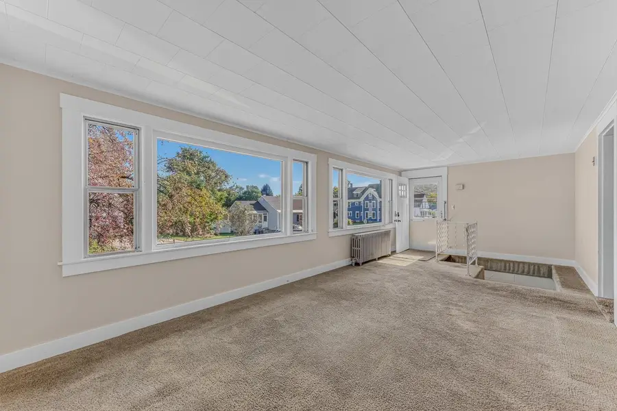105 Pleasant Street, Littleton, NH 03561 - #2