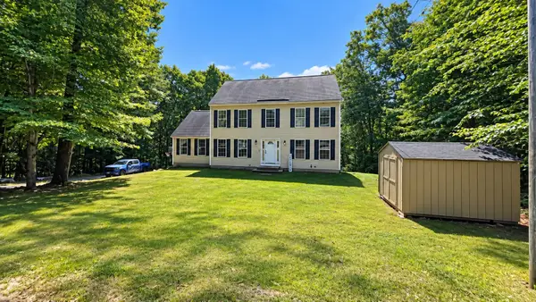 107 Mountain Road, Deerfield, NH 03037