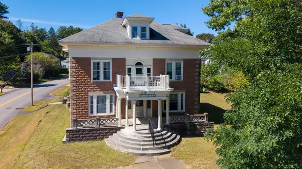 18 MAST Road, Manchester, NH 03102