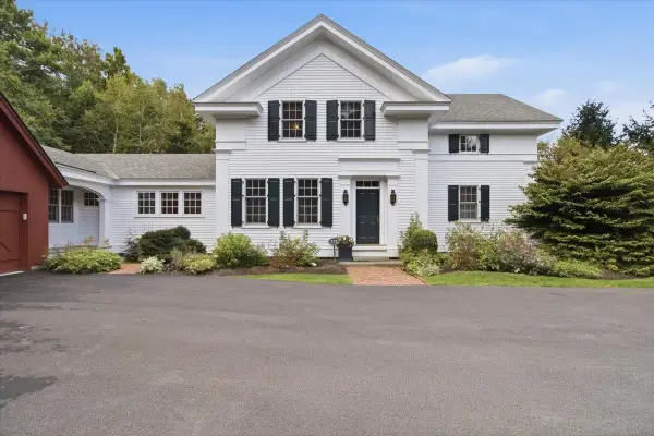 272 Lewis Bend, Manchester, VT 05255