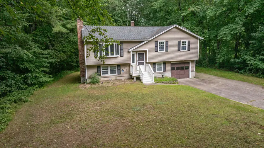 8 Holstein Avenue, Londonderry, NH 03053 - #2