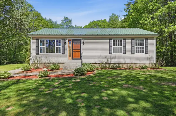 95 Castle Rock Road, Barrington, NH 03825