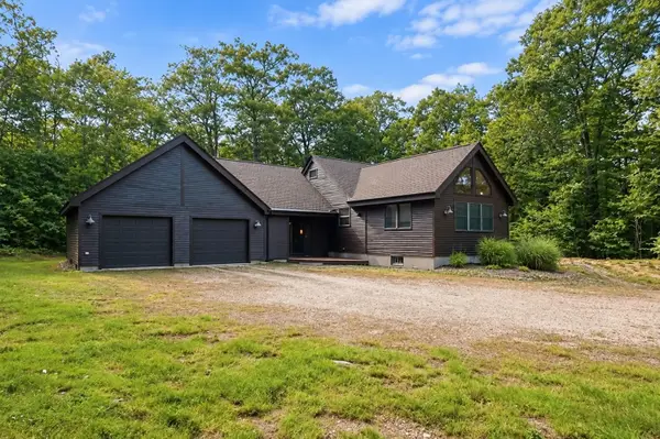 25 Avon Shores Road, Moultonborough, NH 03254