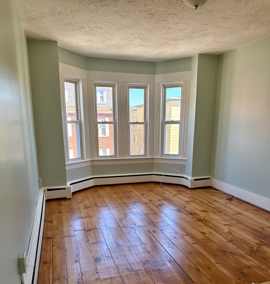 282 Cartier Street, Manchester, NH 03102 - #3