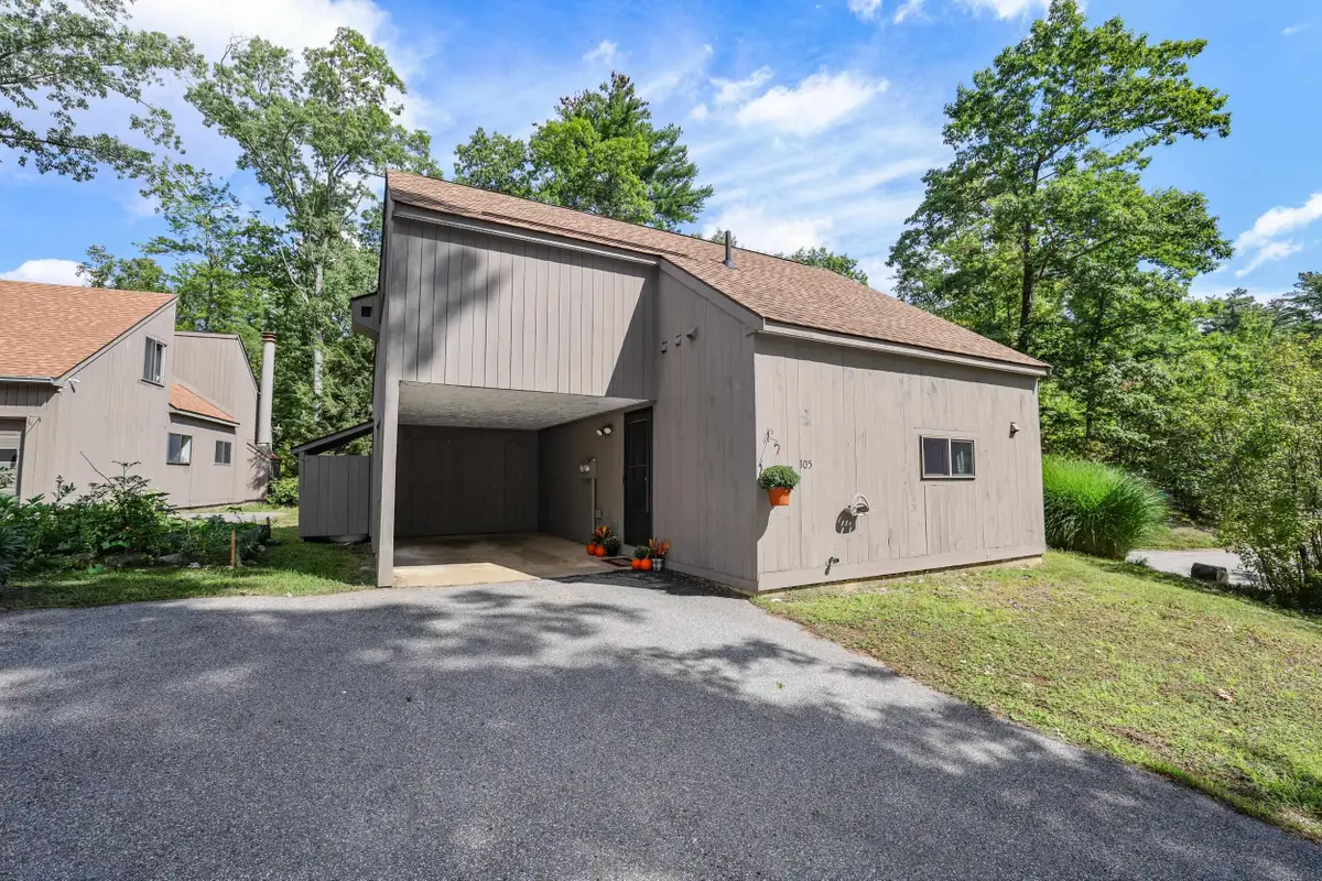 105 Coburn Woods Drive, Nashua, NH 03063 - #1