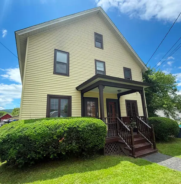 59-61 Church Street #2, Richmond, VT 05477