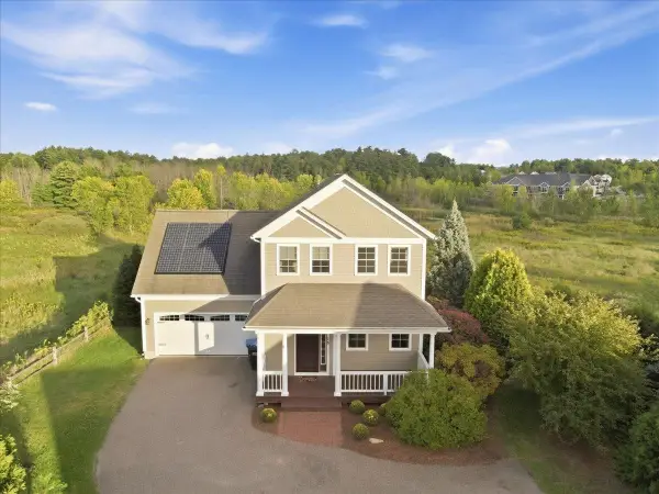 18 North Jefferson Road, South Burlington, VT 05403
