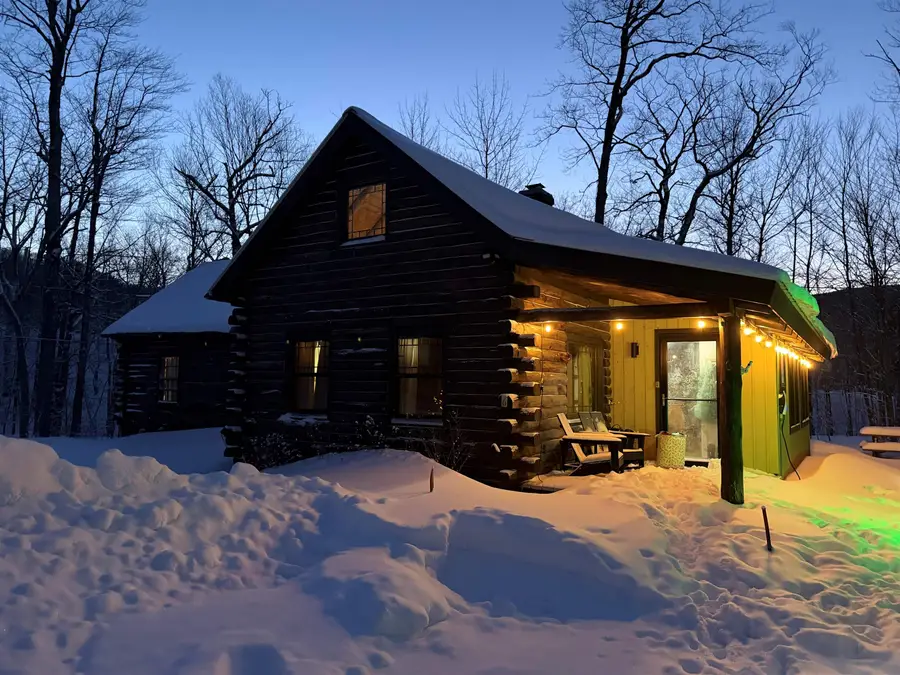 6 Snowflake Lane, Winhall, VT 05340 - #2