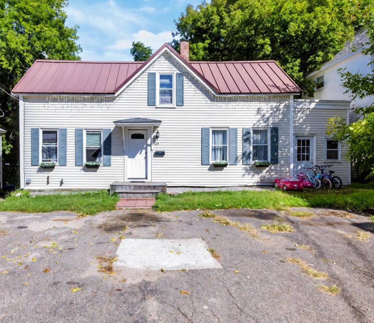 29 Ferry Street, Allenstown, NH 03275 - #1