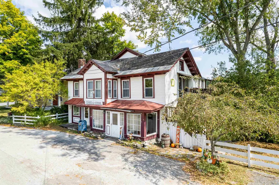 11 On The Green Street, Poultney, VT 05764 - #3