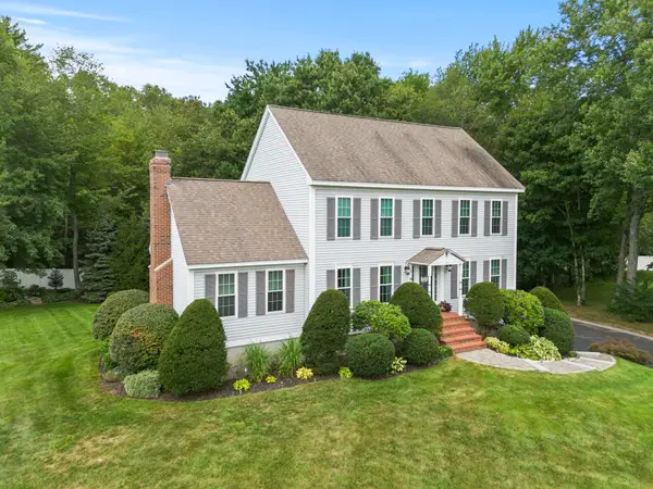 18 Quaker Lane, Seabrook, NH 03874