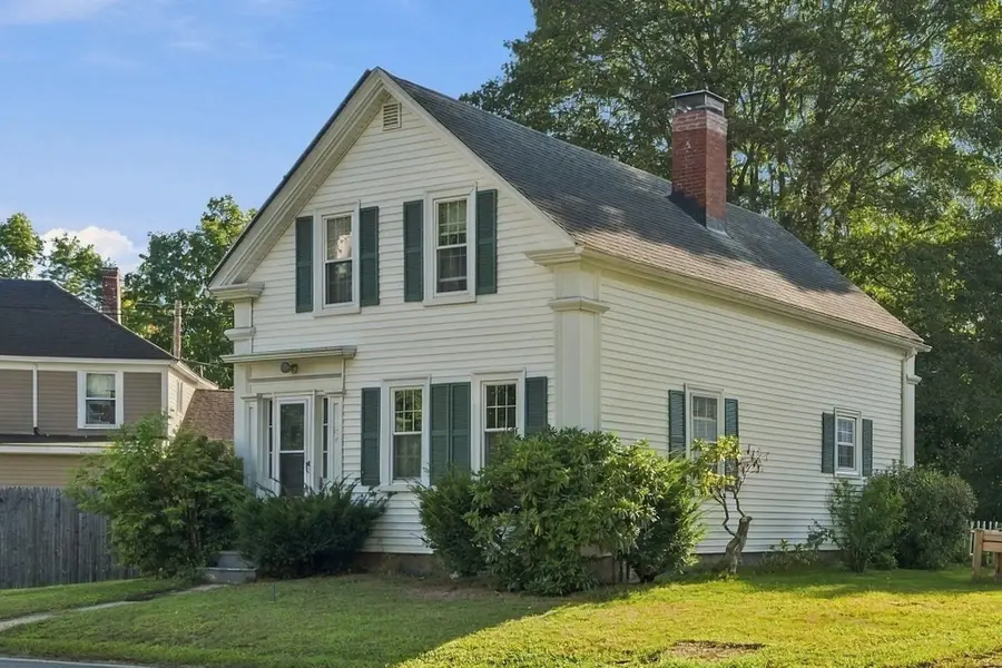 40 North Main Street, Newton, NH 03858 - #2