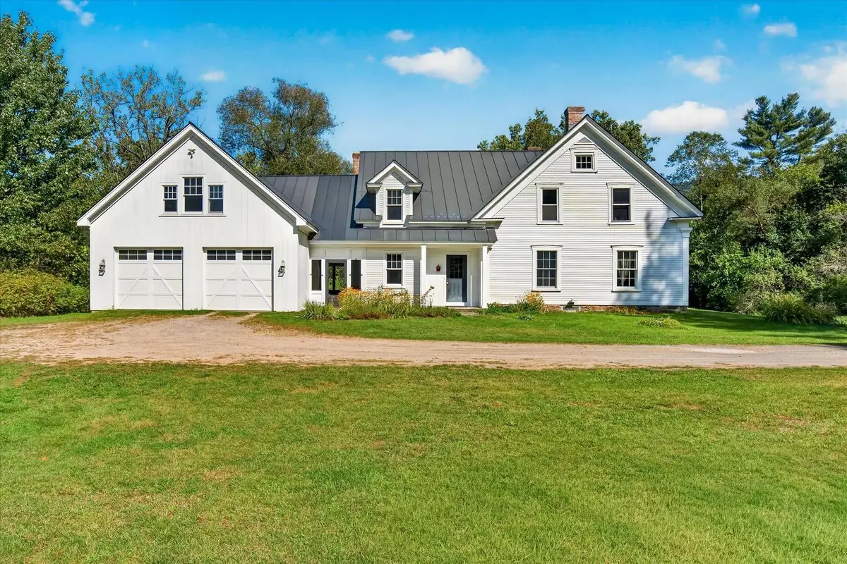 2011 Sangamon Road, Pittsford, VT 05763 - #1