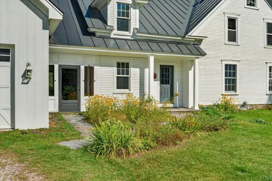 2011 Sangamon Road, Pittsford, VT 05763 - #2