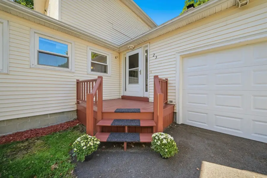 23 Scotland Avenue, Salem, NH 03079 - #3