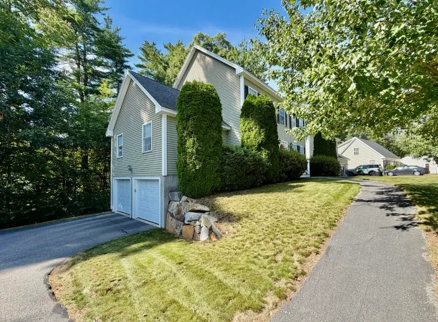 11 Hawthorne Circle, Somersworth, NH 03878 - #2