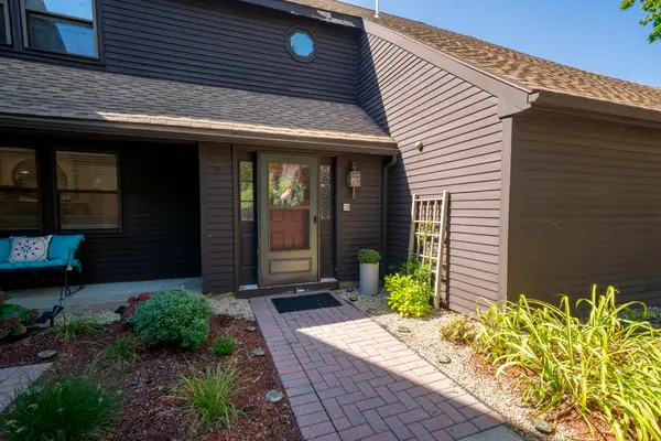 28 Stacey Circle, Windham, NH 03087