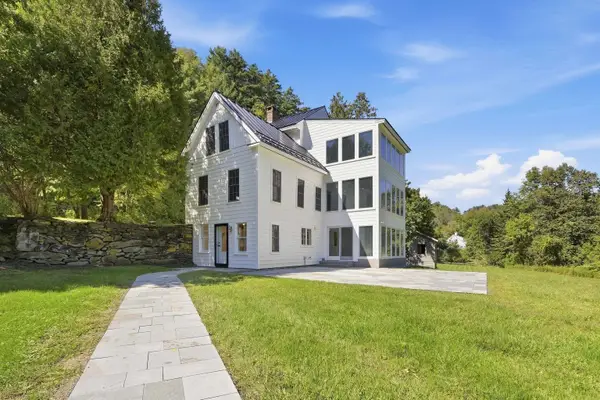 2033 South Road, Woodstock, VT 05091