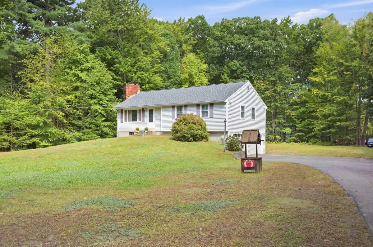 62 Royal Range Road, Sandown, NH 03873 - #1