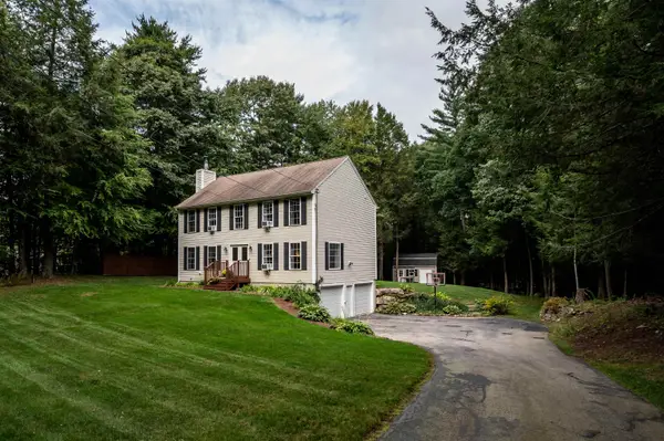 4 Lemon Tree Road, Raymond, NH 03077