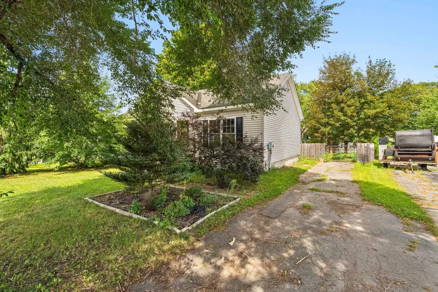 183 Maple Avenue, Claremont, NH 03743 - #2