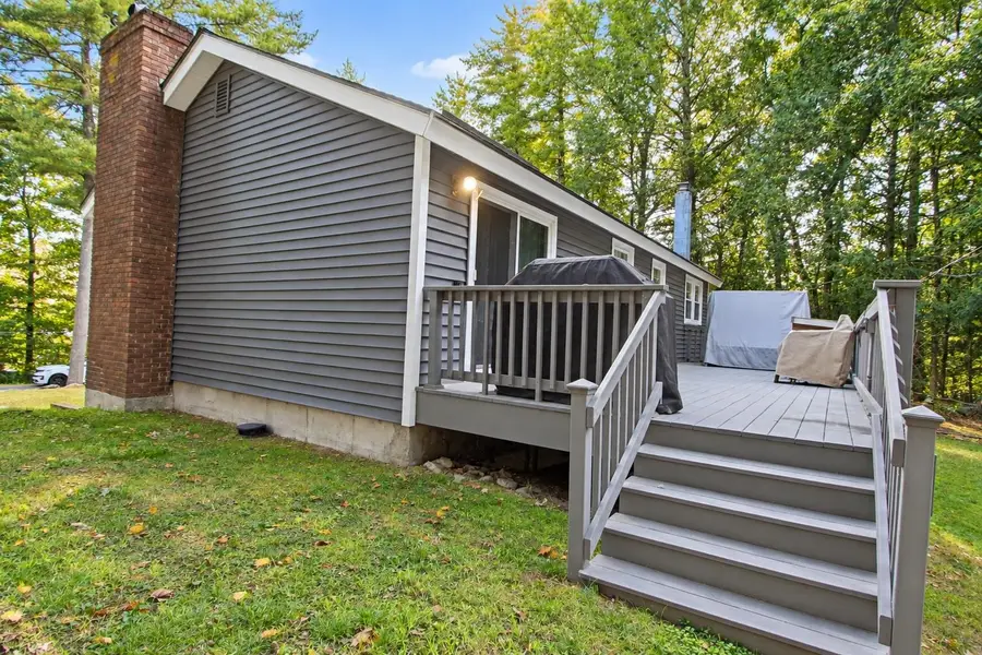 12 Roundtree Drive, Merrimack, NH 03054 - #2