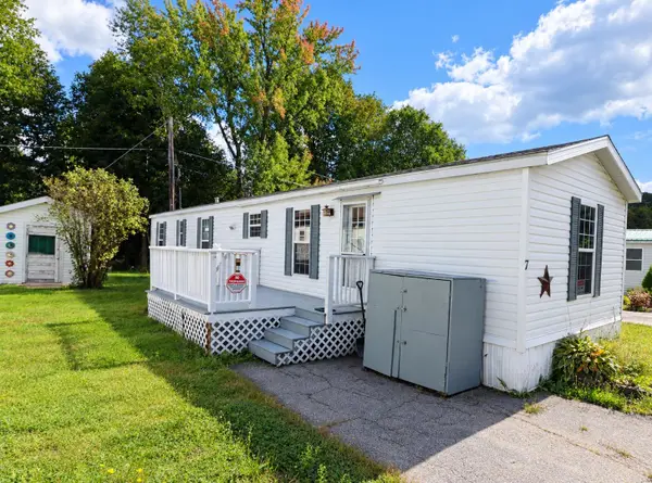 7 Dublin Street, Gorham, NH 03581