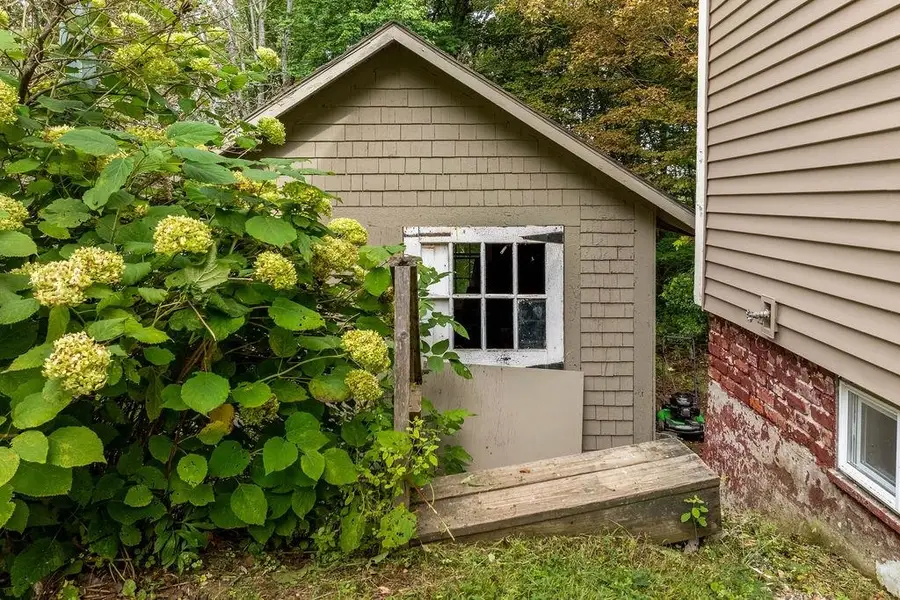 142 Maple Street, Newport, NH 03773 - #3