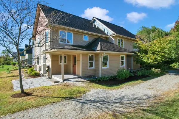 24 Common Way, Charlotte, VT 05445