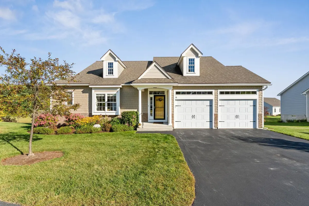 16 Chestnut Lane, Barre, VT 05641 - #1