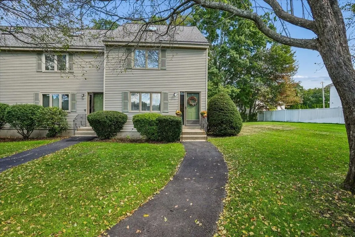 33 Eastmeadow Way, Manchester, NH 03109 - #1