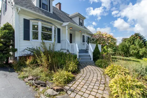 17 Sunset Terrace, Derby, VT 05829