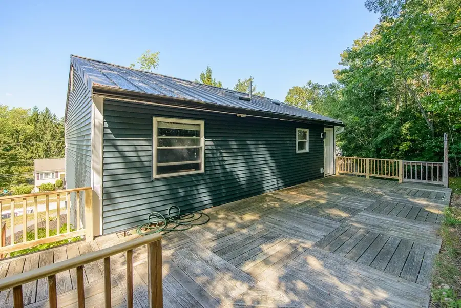8 Antrim Street, Nashua, NH 03063 - #2